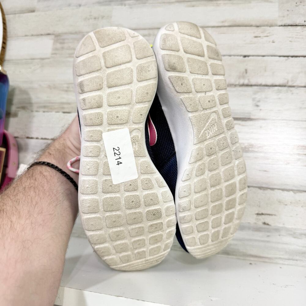 Nike Shoes Youth Size 5.5 Roshe Run Midnight Navy Pink Glow Running Sneakers - Picture 5 of 7